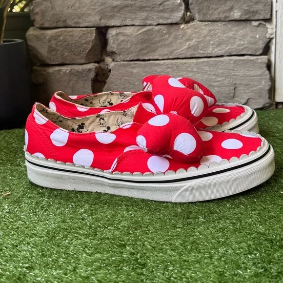 Vans Disney Minnie Mouse Polka Dots Bow Women’s Slip-On Shoes - Picture 4 of 11